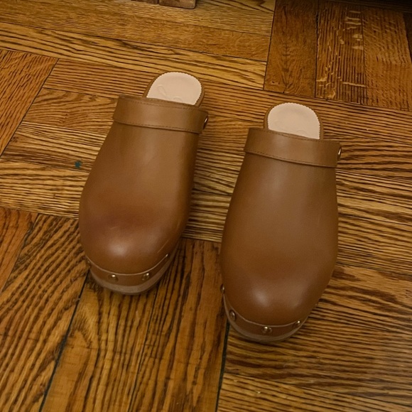 J. Crew Studded Camel Leather Convertible Wooden Clogs - Picture 4 of 12